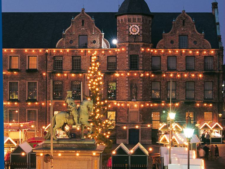 DÃ¼sseldorf, marchÃ©s de NoÃ«l Â© DÃ¼sseldorf marketing and tourismus GmbH