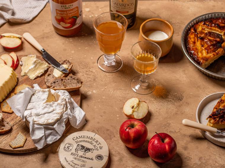 ScÃ¨ne de la gastronomie normande, pomme, fromage camembert, beurre, tarte Â© Mathilde Boclet