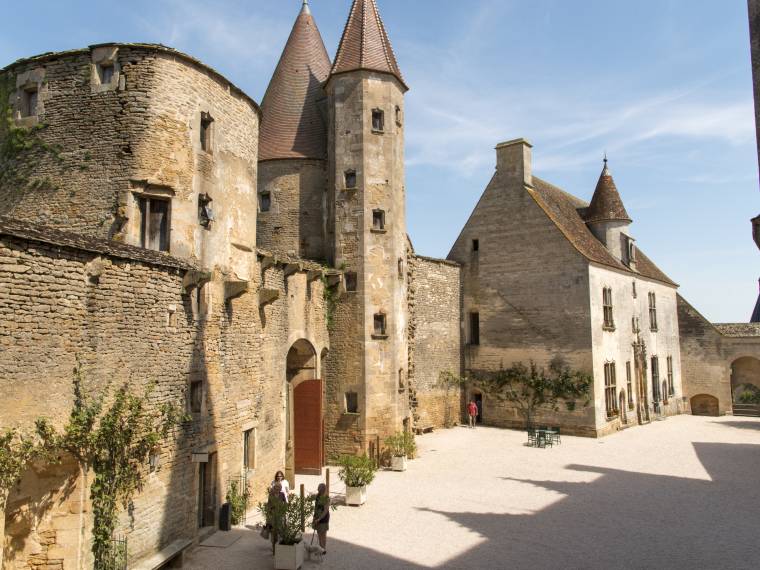 ChÃ¢teau de ChÃ¢teauneuf-en-Auxois Â© Alain DOIRE - BFC_Tourisme