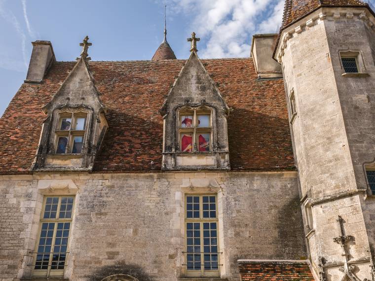 ChÃ¢teauneuf-en-Auxois Â© Marion CARCEL - Foehn Photographie