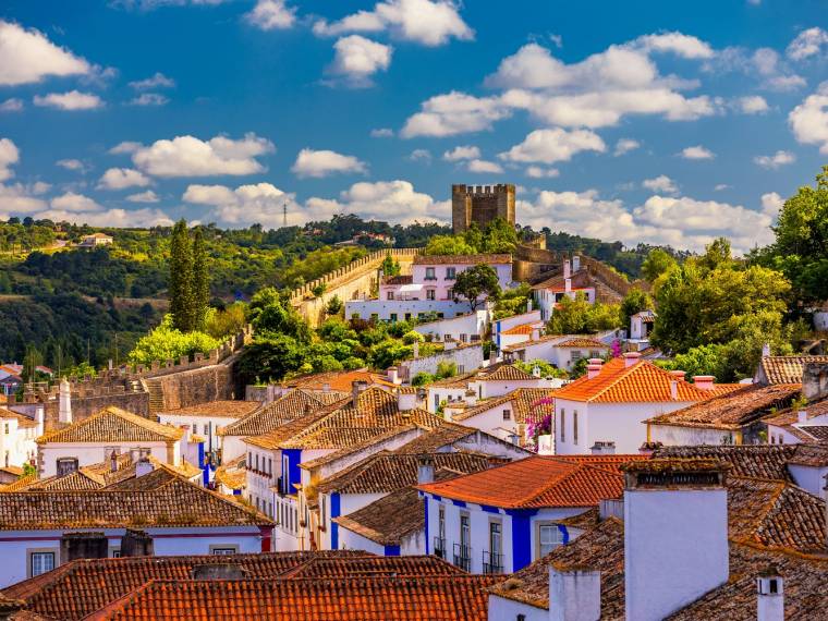 Obidos Â© Adobestock)