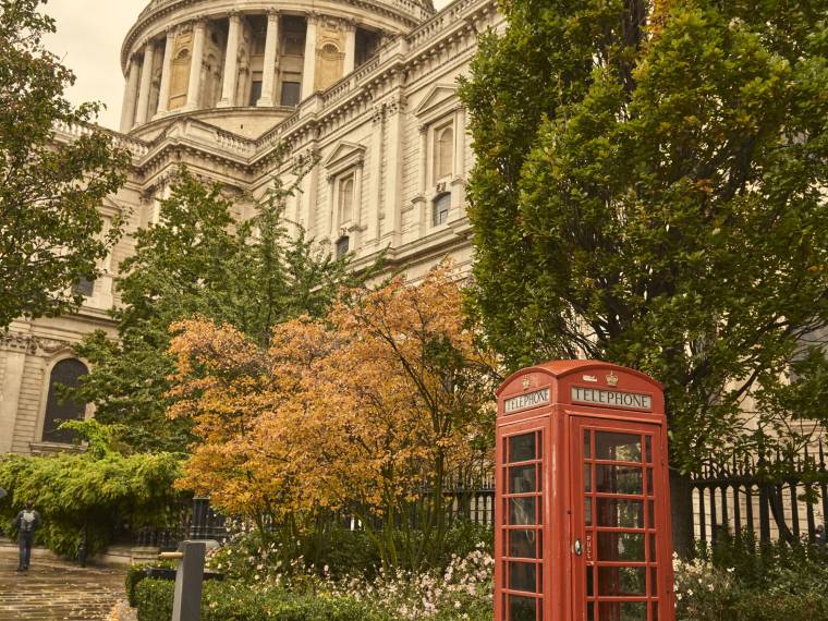 Red telephone Â©Visit Britain - Sam Barker