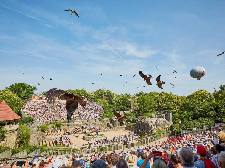 Le Bal des Oiseaux FantÃ´mes Â© Puy du Fou 2