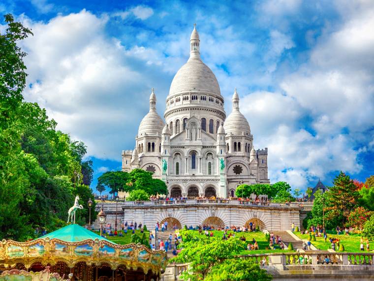 Montmartre, SacrÃ©-Coeur Â© AdobeStock