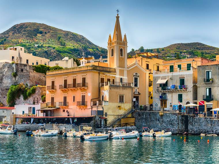 Lipari Â© AdobeStock_481147295